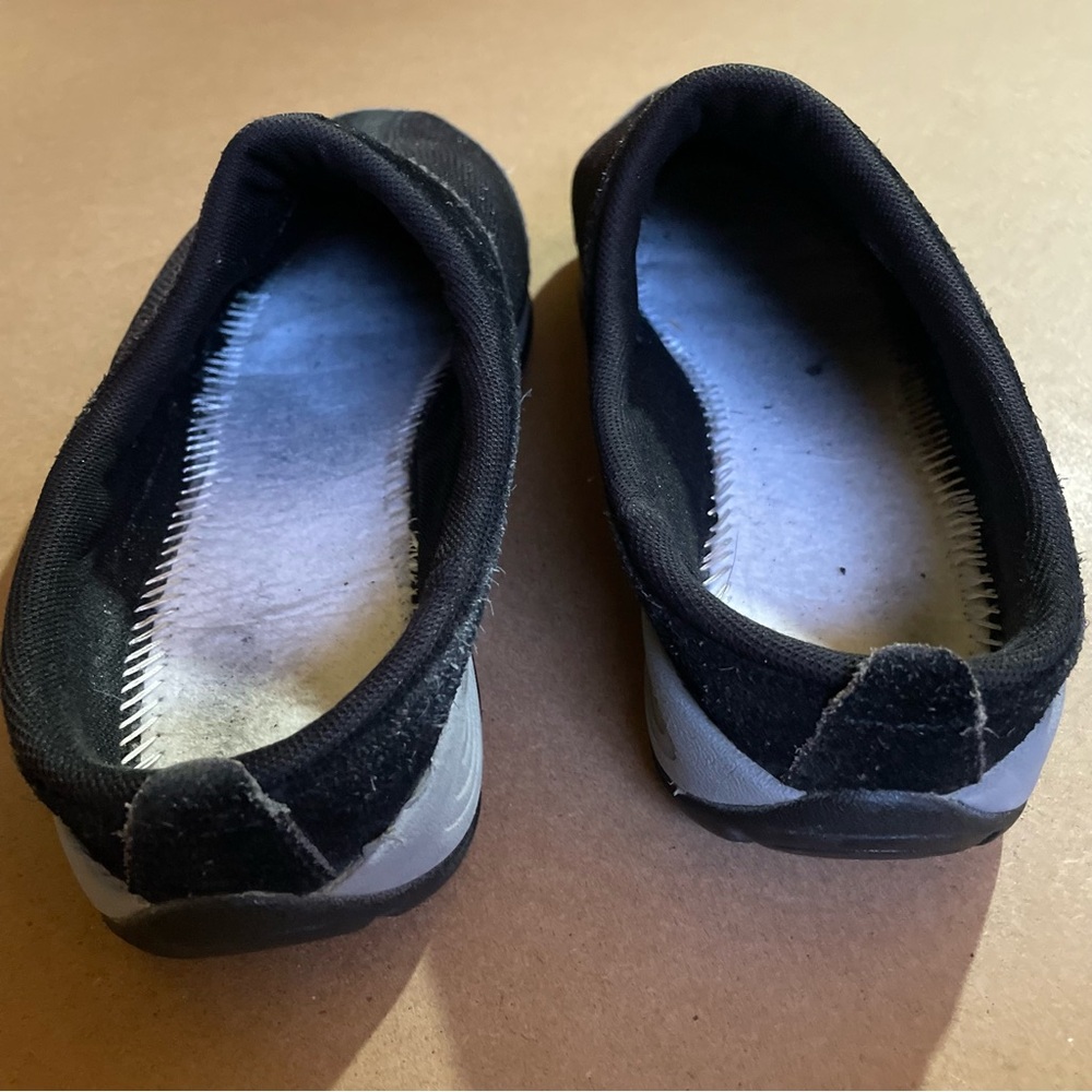 Easy Spirit EZ Cool Black Textile and Leather Slip-on Mules - Picture 6 of 8